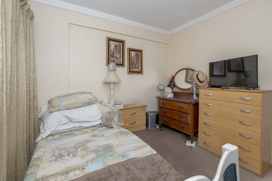 To Let 2 Bedroom Property for Rent in Three Anchor Bay Western Cape